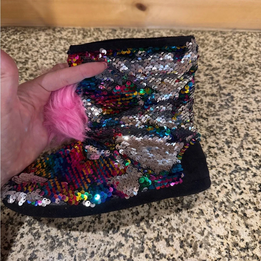 Justice Kids Girls Rainbow‎ Sequin Boots with Pink Pom Poms Size 2/3